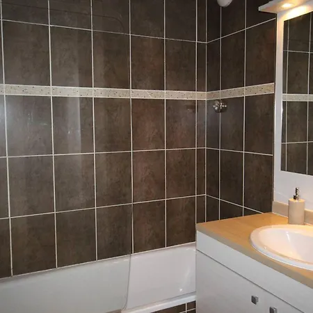 T3 Sud Avec Balcon, Piscine, Parking, Animaux Ok Et Wifi - Fr-1-313-236 *